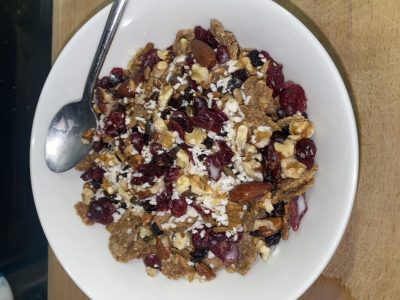 Brand Flakes with Currants, Cranberries, Roasted Almonds, Walnuts, Pecans, Coconut Flakes, Seeds & Hemp Seed Milk